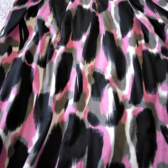 Pink  Black White A-Line Skirt Abstract Size 4 - Picture 6 of 7